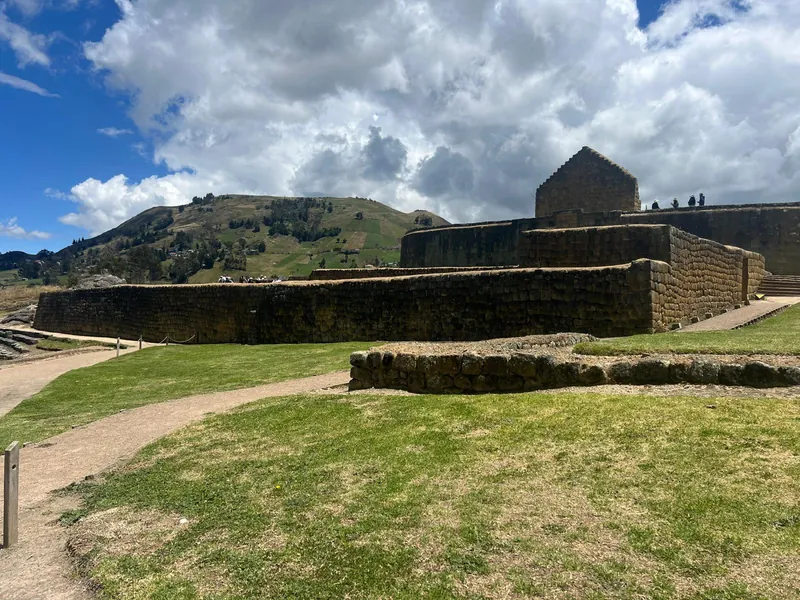 The wider Ingapirca ruins